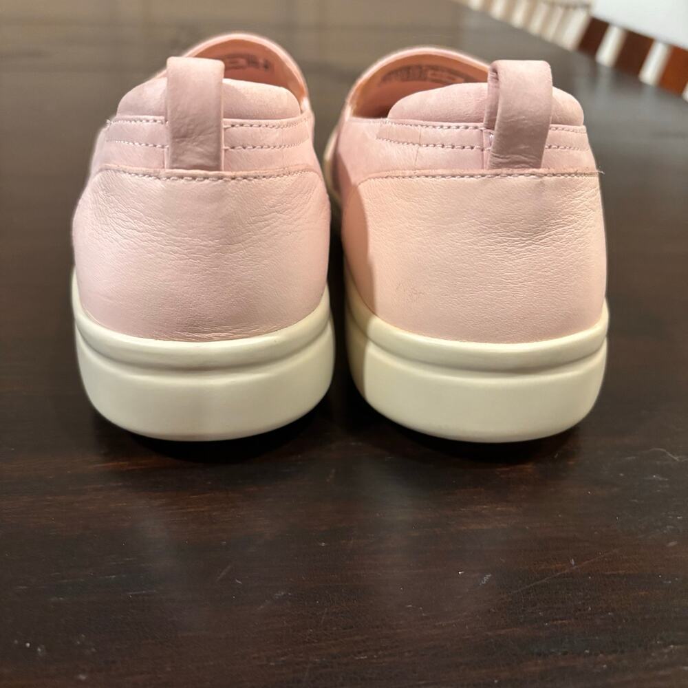 Vionic Penelope Pale Blush Pink Leather Slip On Orthotic Sneakers- size 8 - Picture 2 of 4